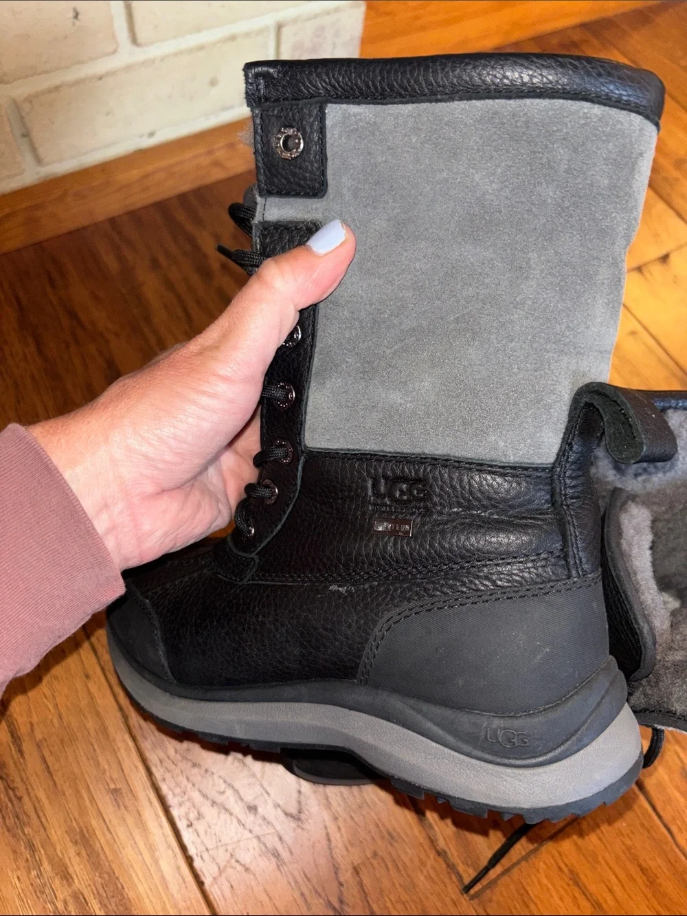 UGG Men’s Black and Gray Lace-Up Insulated Snow Boots